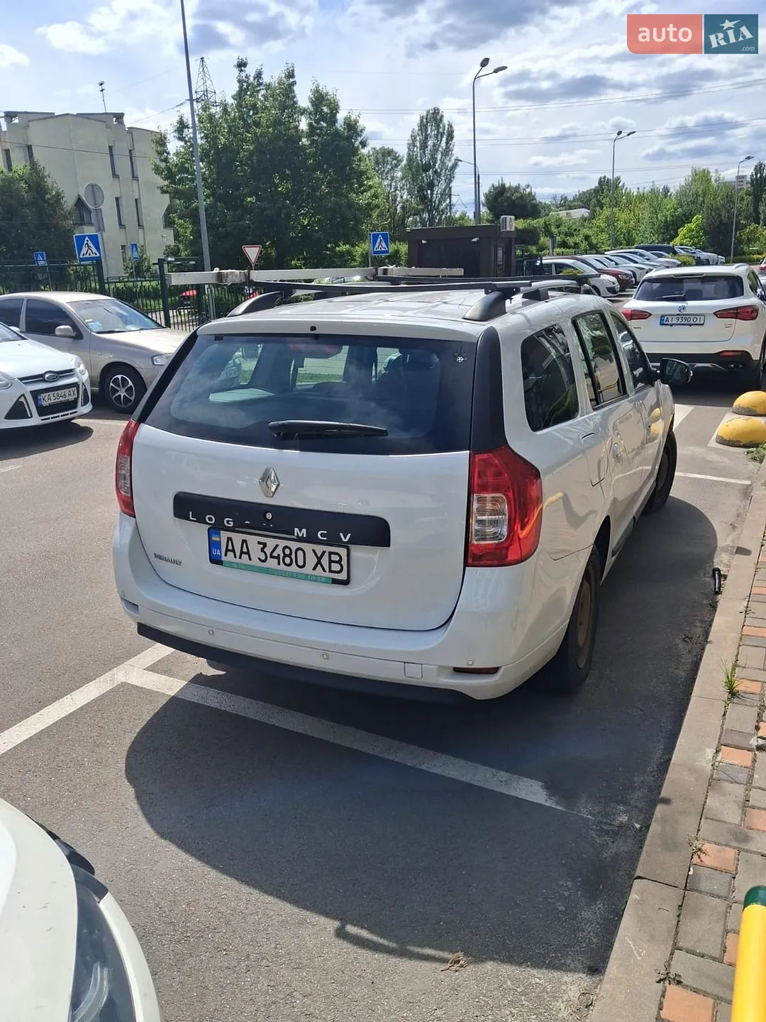 2015 Renault Logan - мініатюра 2