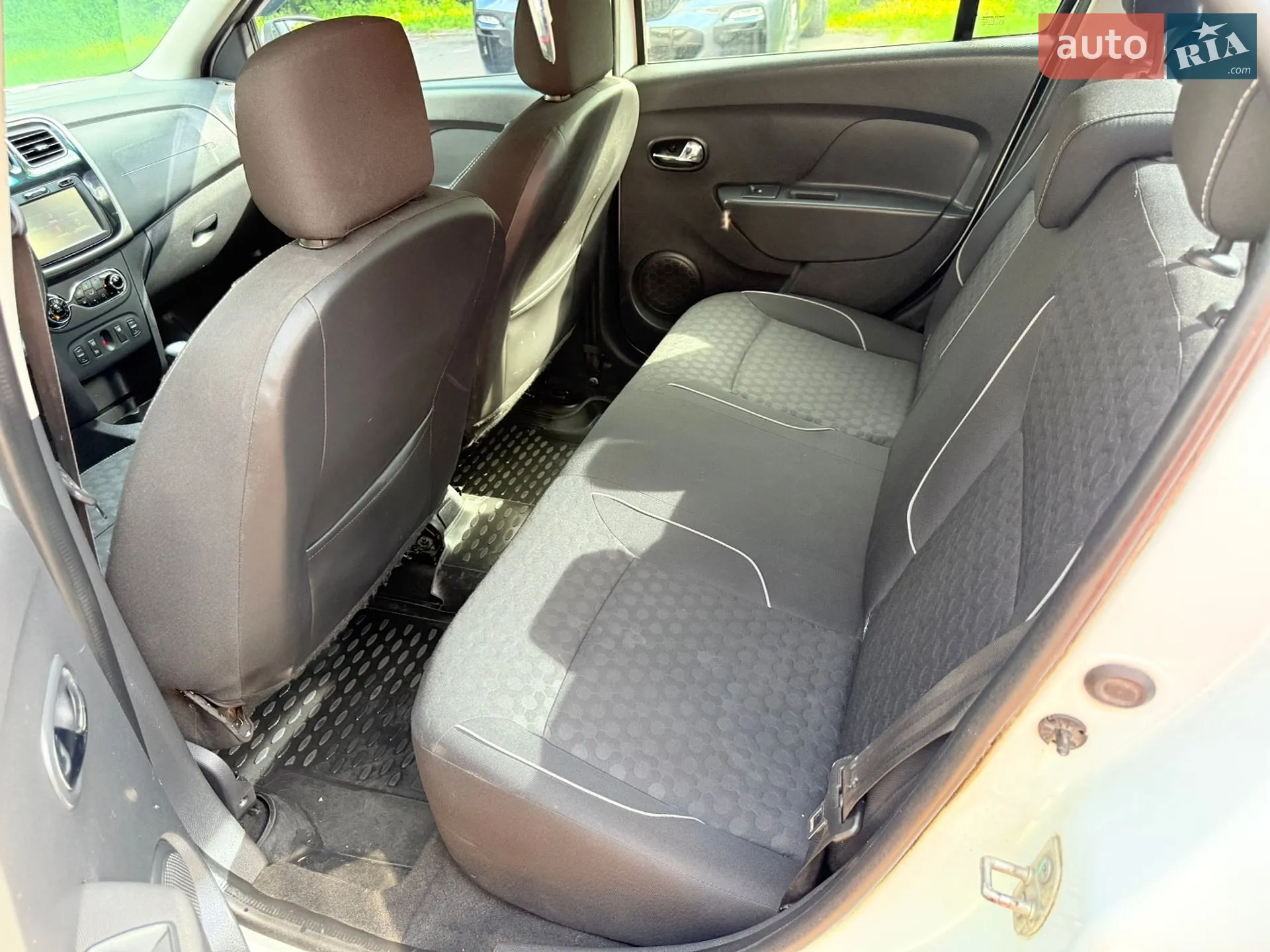 2016 Renault Logan - мініатюра 15