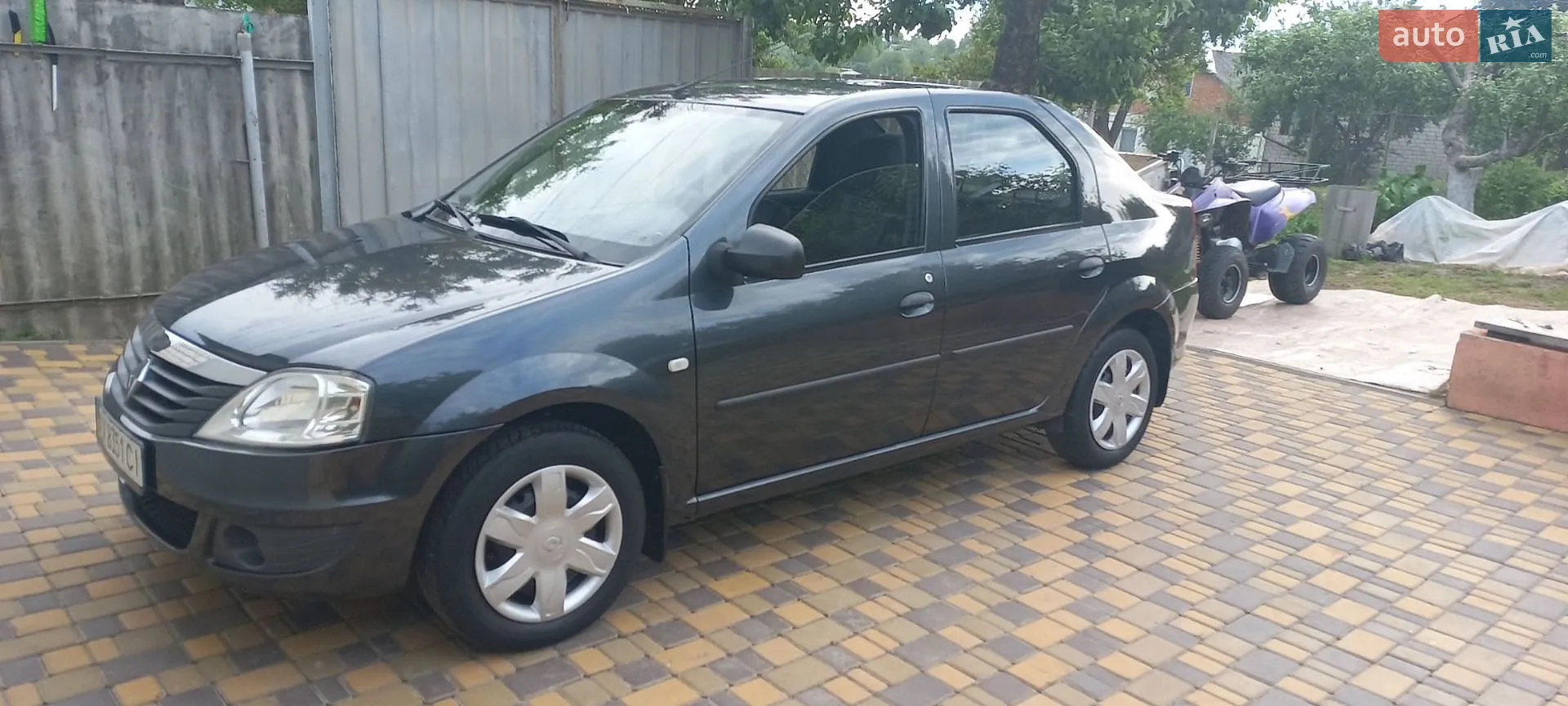2011 Renault Logan - мініатюра 2