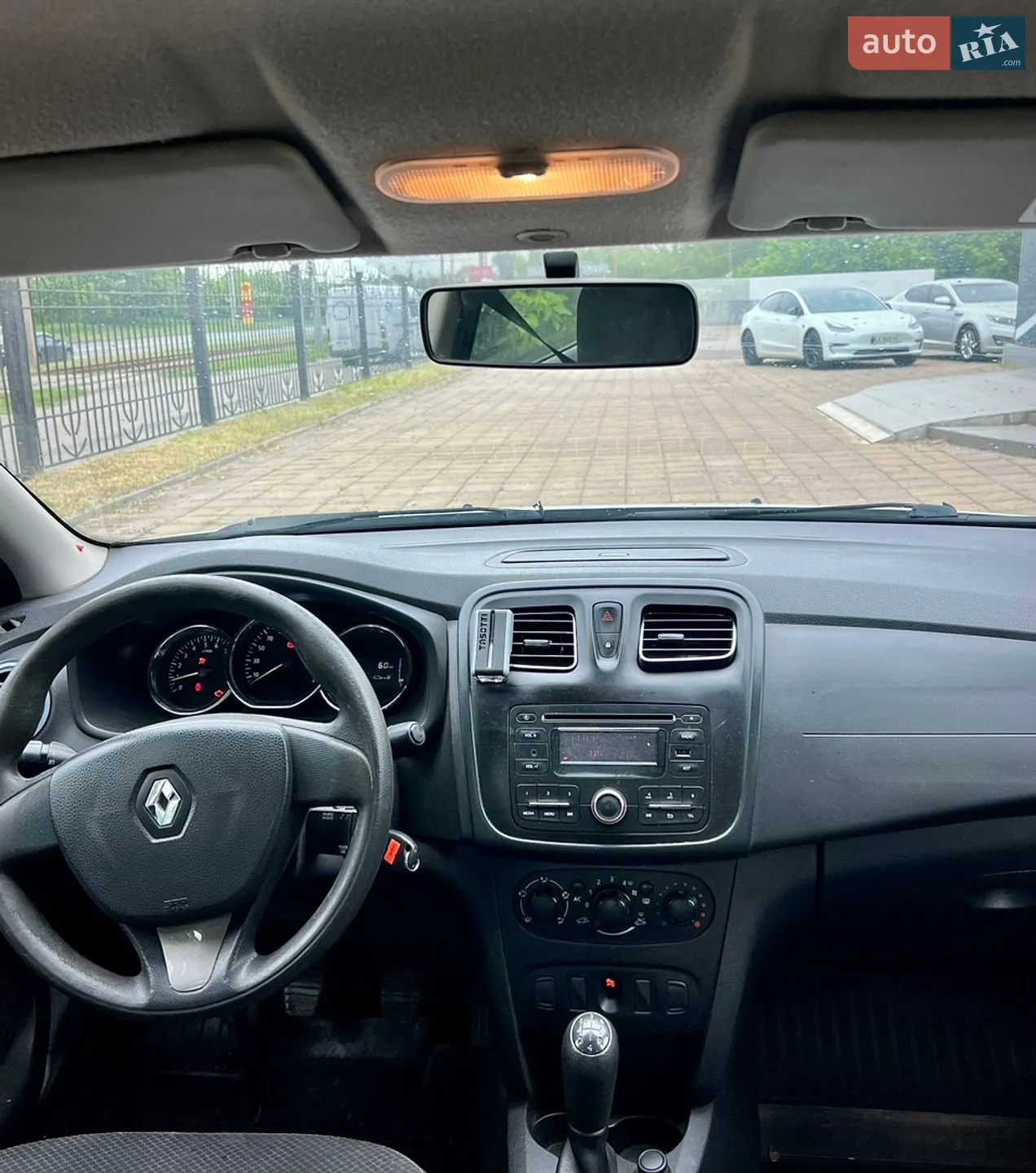 2013 Renault Logan - мініатюра 13