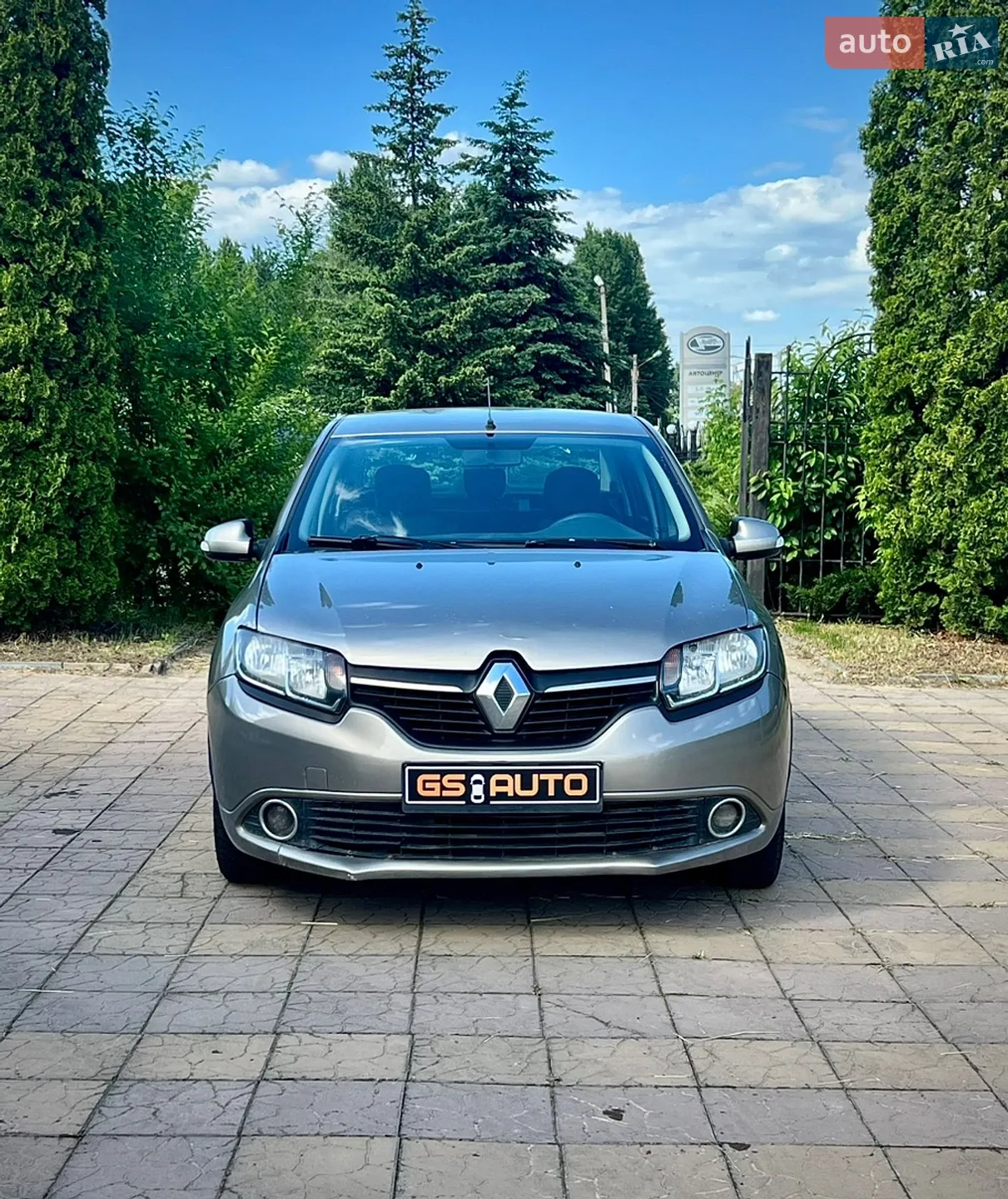 2013 Renault Logan - мініатюра 2