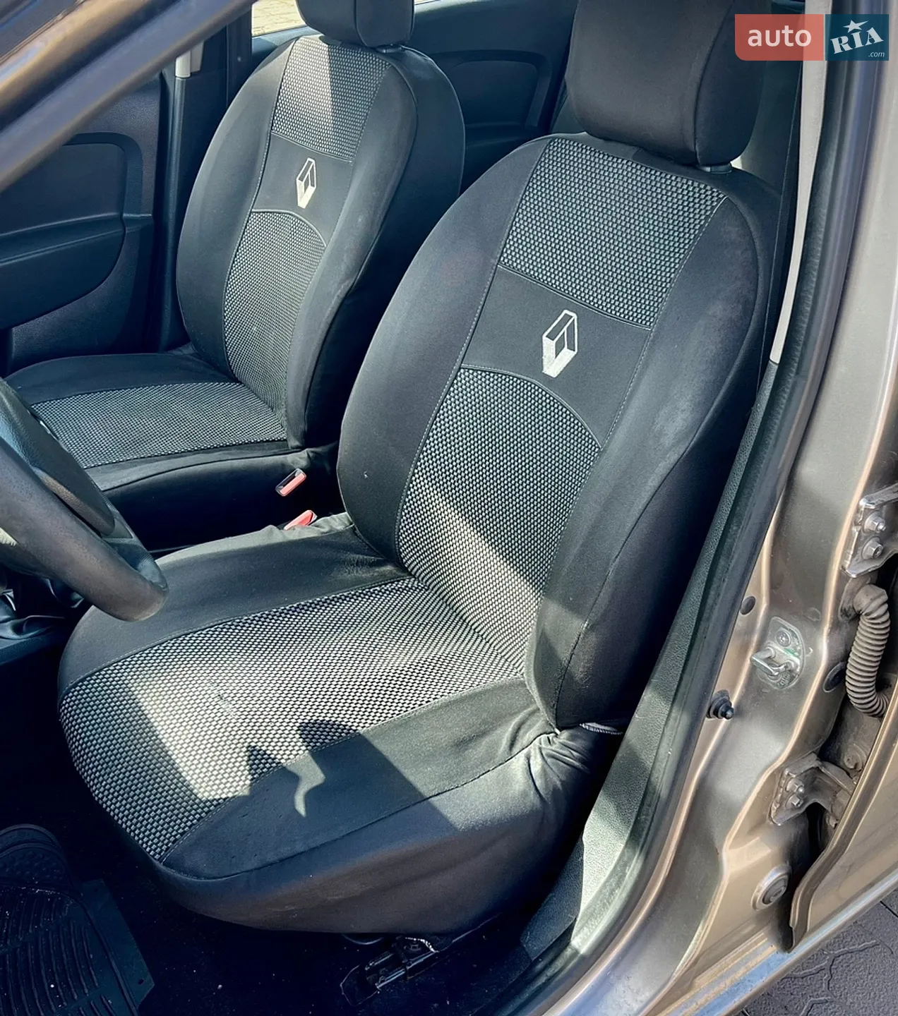 2013 Renault Logan - мініатюра 8