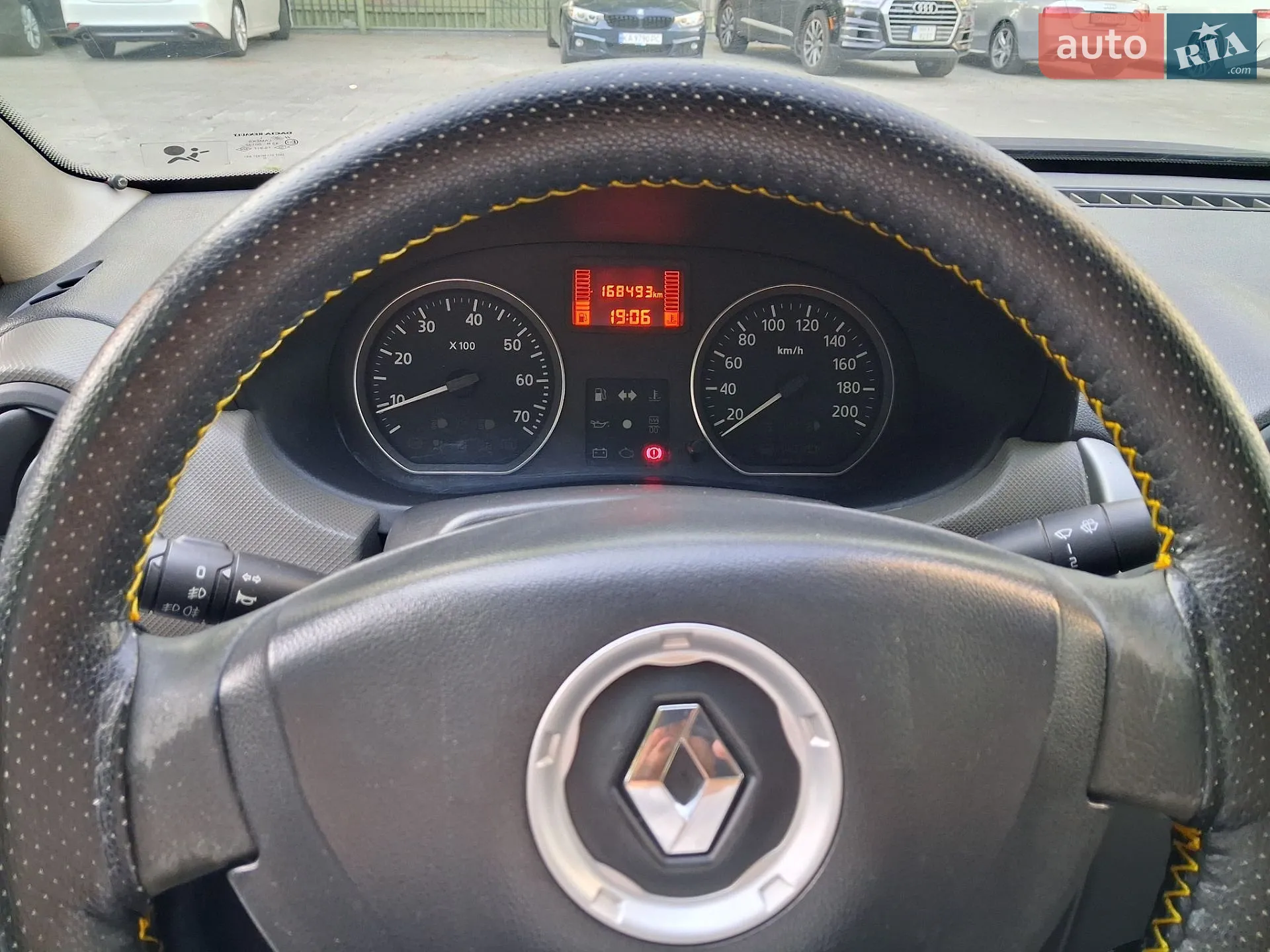 2010 Renault Logan - мініатюра 8