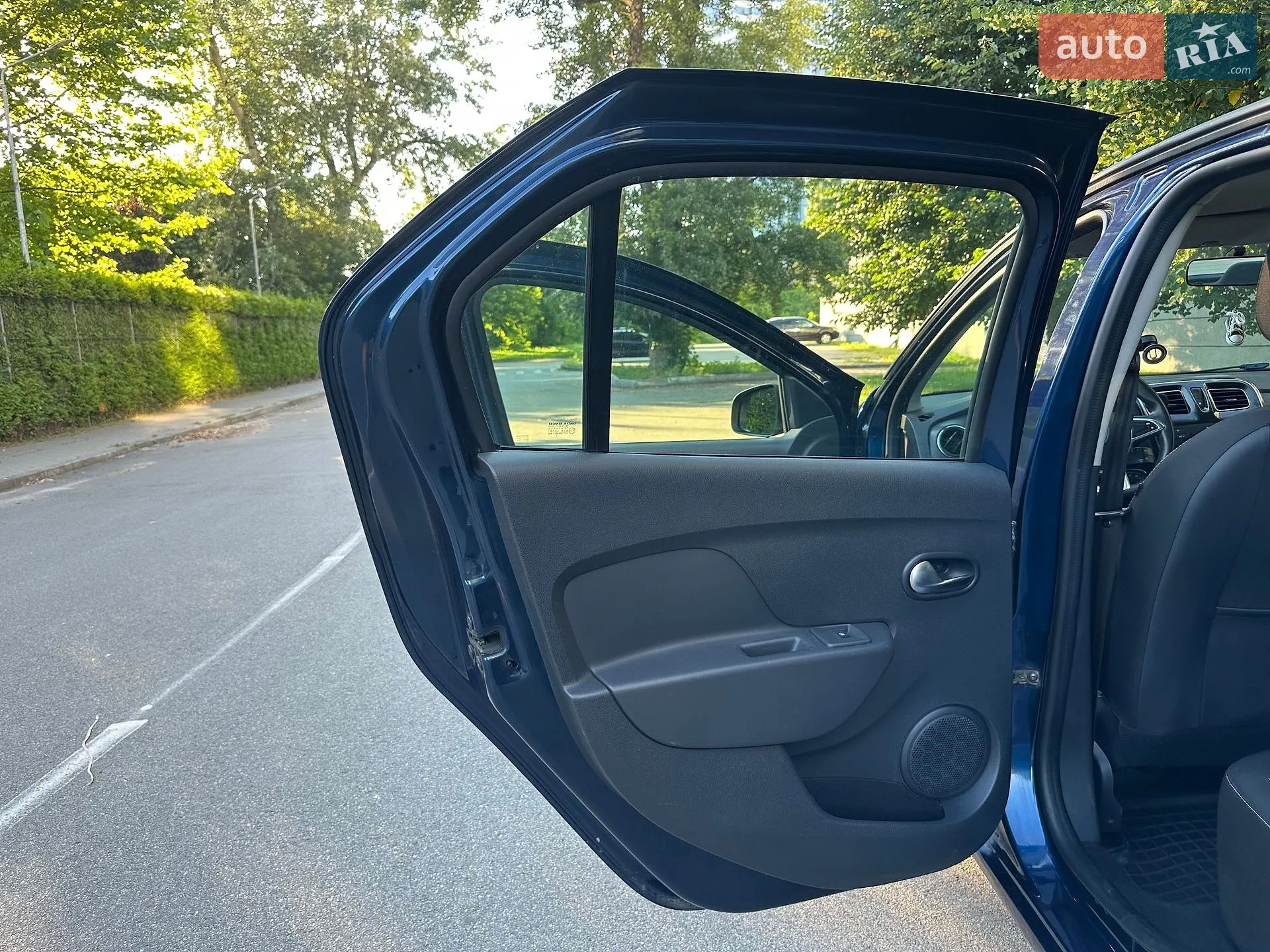 2018 Renault Logan - мініатюра 32