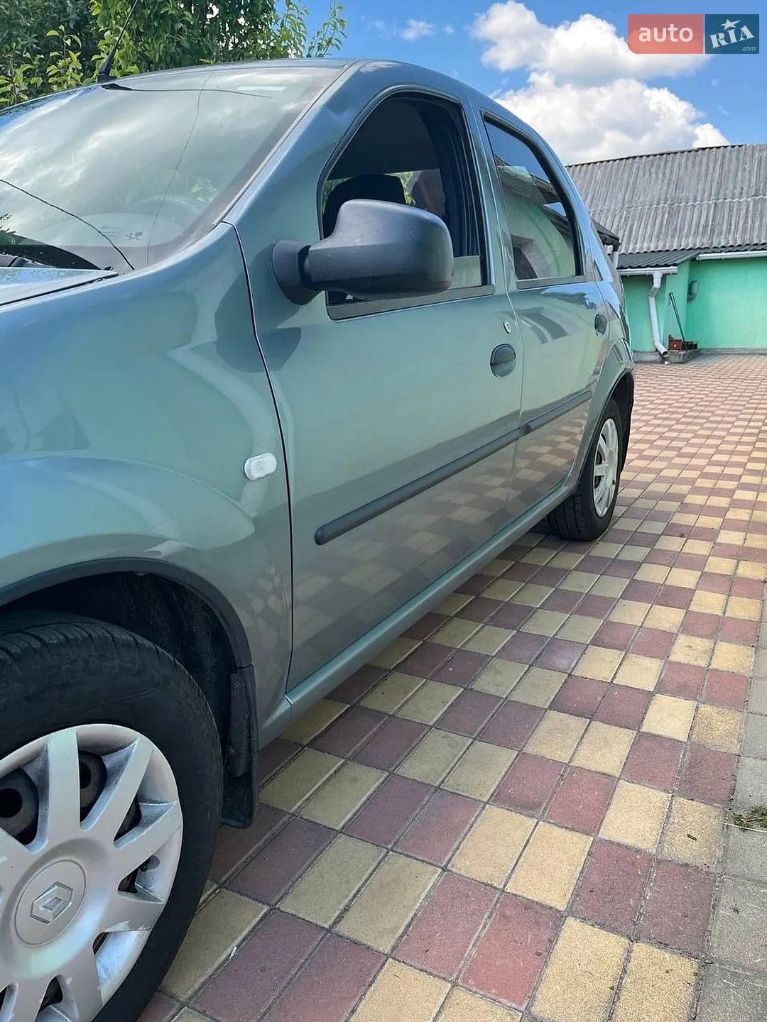 2012 Renault Logan - мініатюра 16