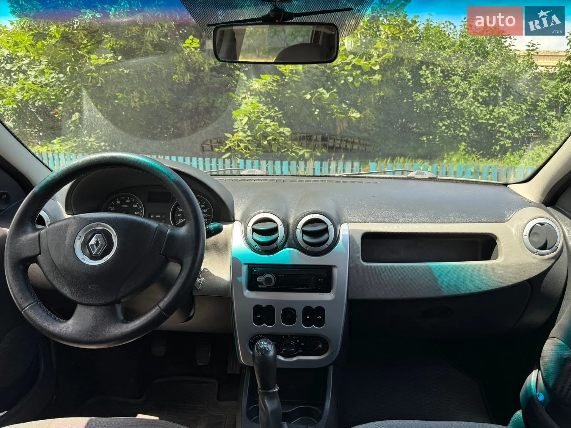 2012 Renault Logan - мініатюра 16