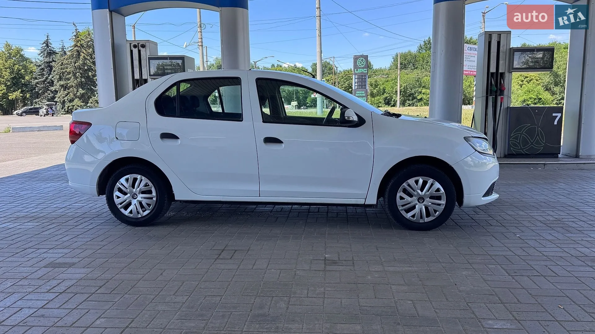 2014 Renault Logan - мініатюра 5