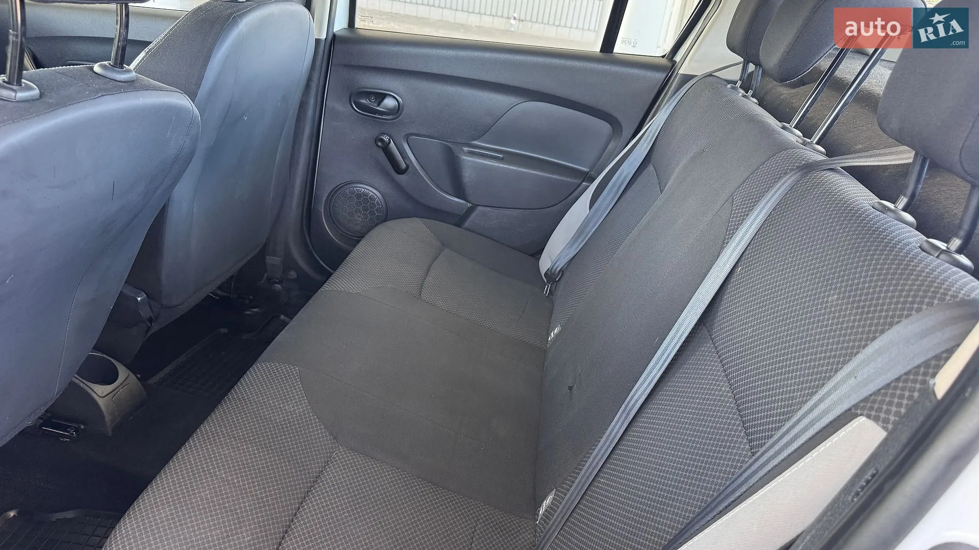 2014 Renault Logan - мініатюра 16