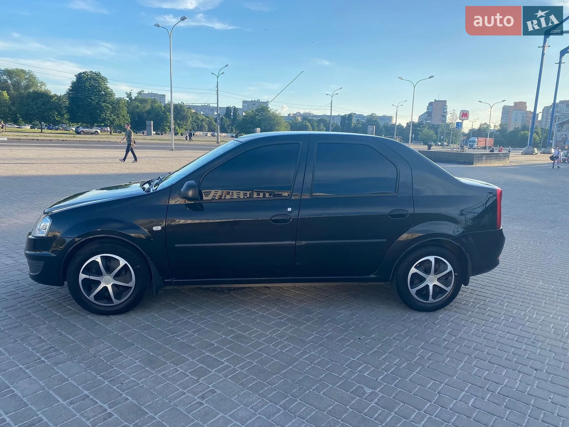2012 Renault Logan - мініатюра 3