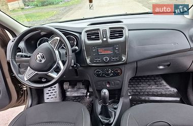 Седан Renault Logan 2017 в Луцке