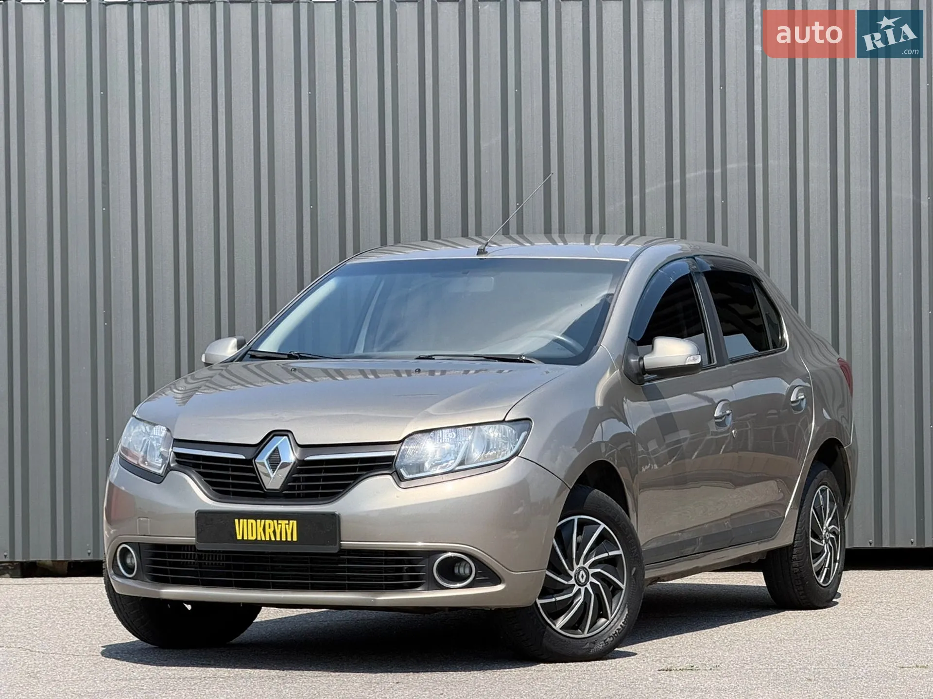 2013 Renault Logan - мініатюра 2