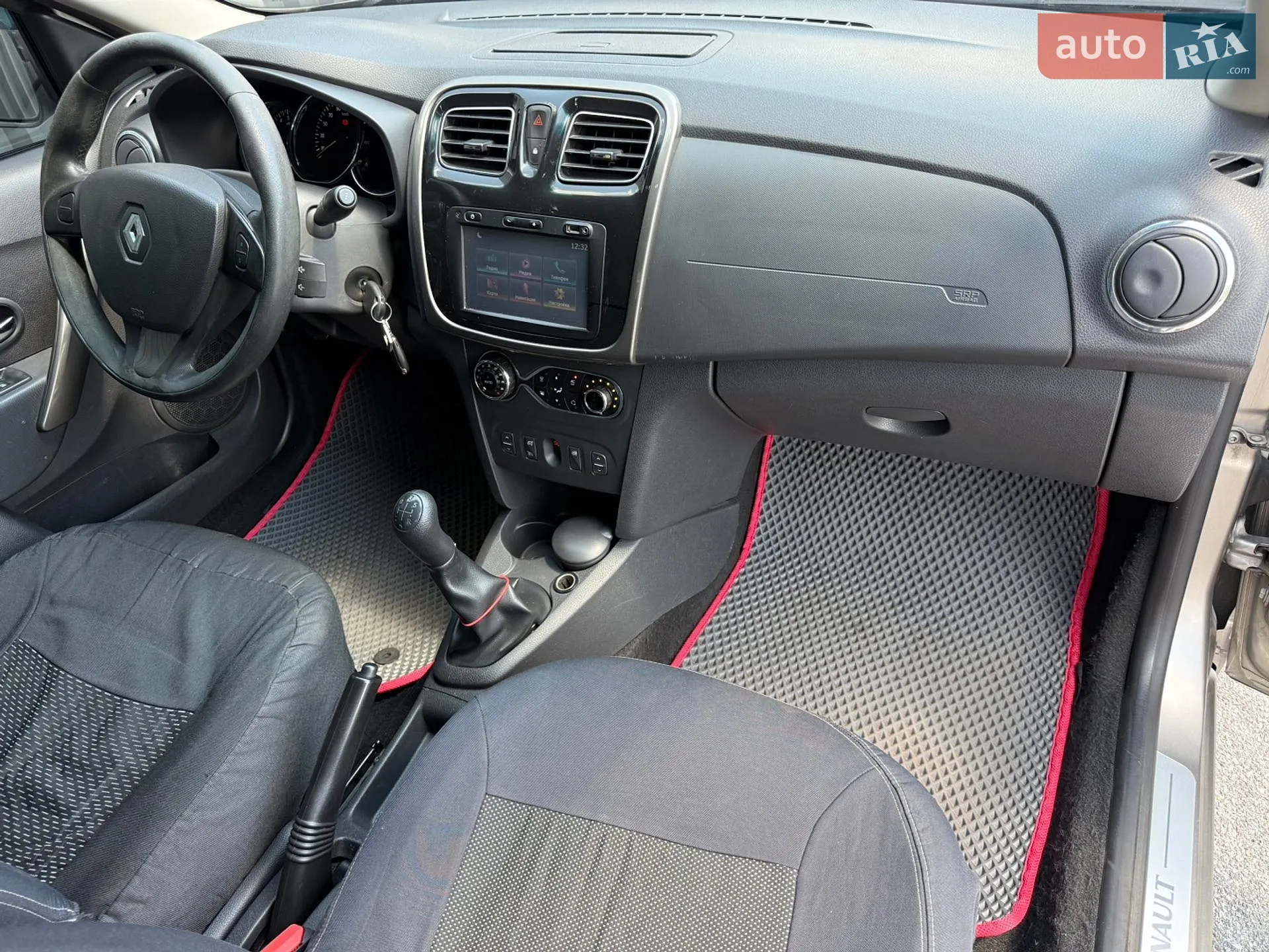 2013 Renault Logan - мініатюра 31