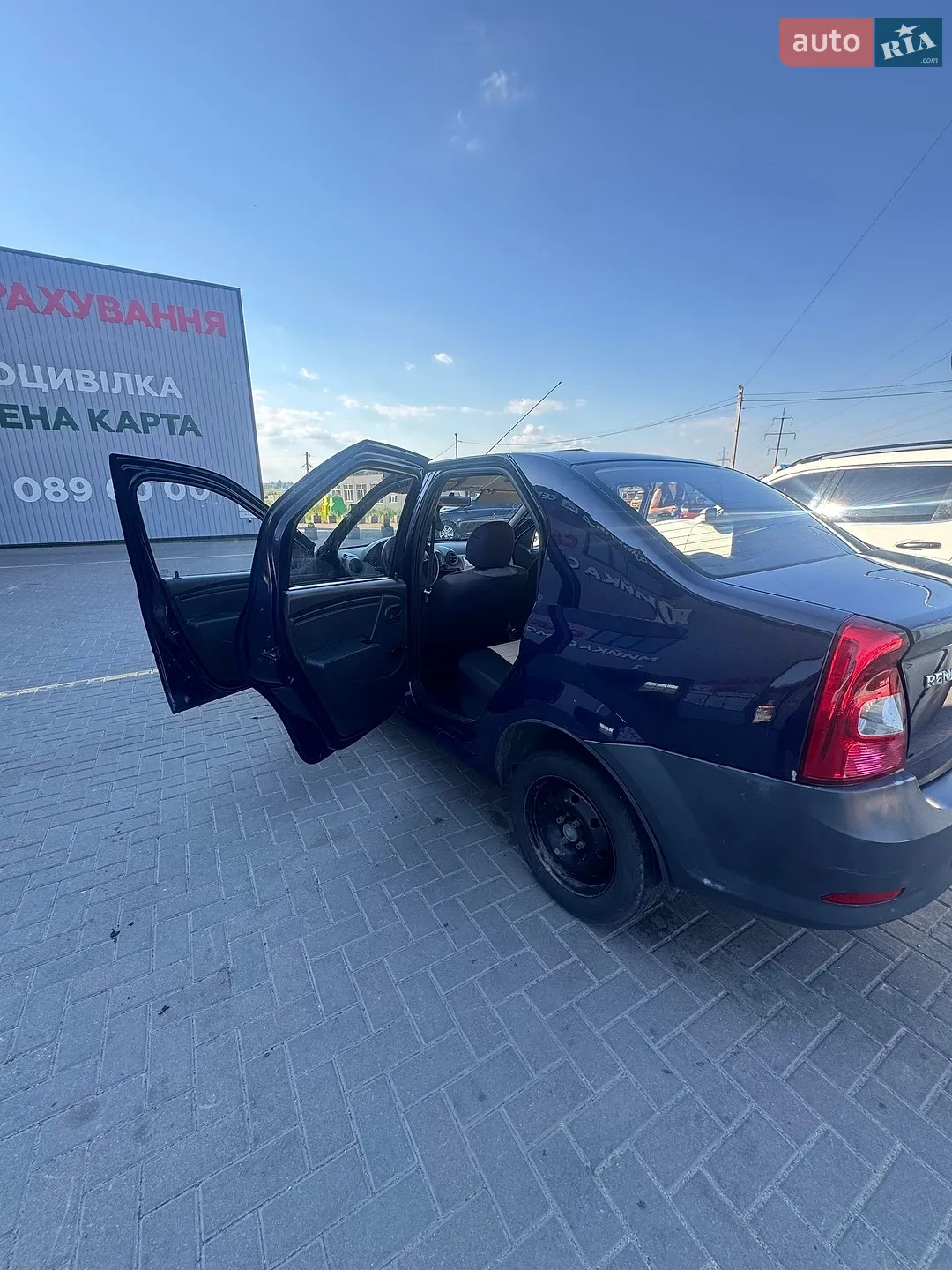 2012 Renault Logan - мініатюра 9