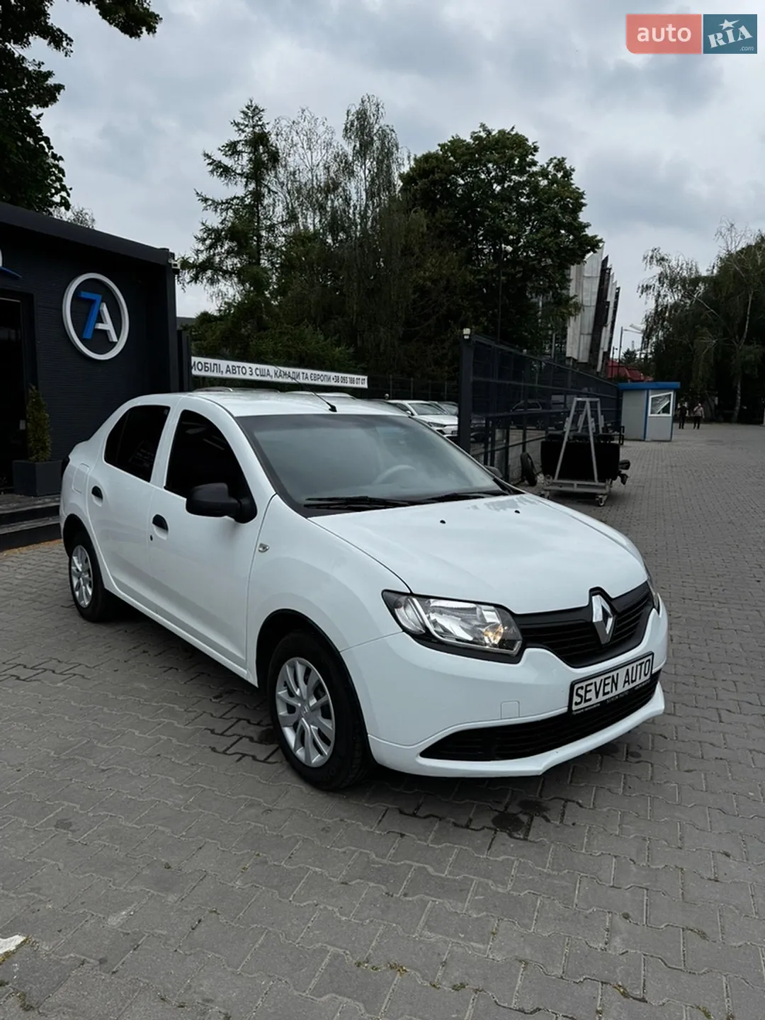 2014 Renault Logan - мініатюра 5
