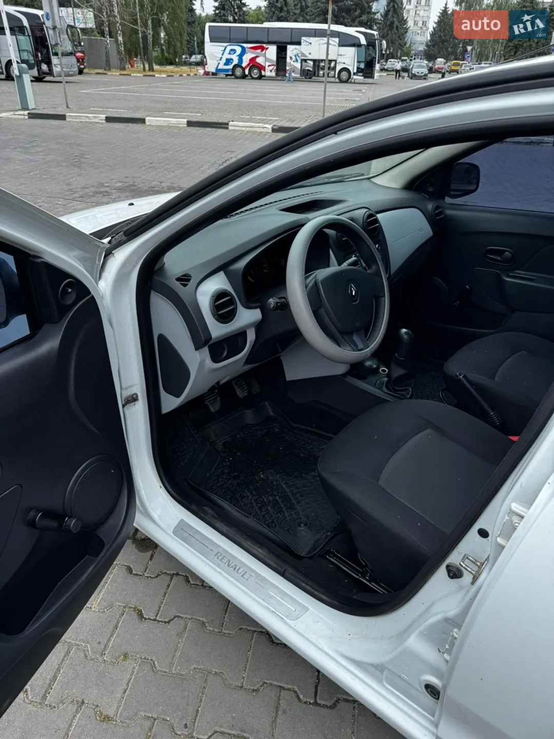 2014 Renault Logan - мініатюра 19