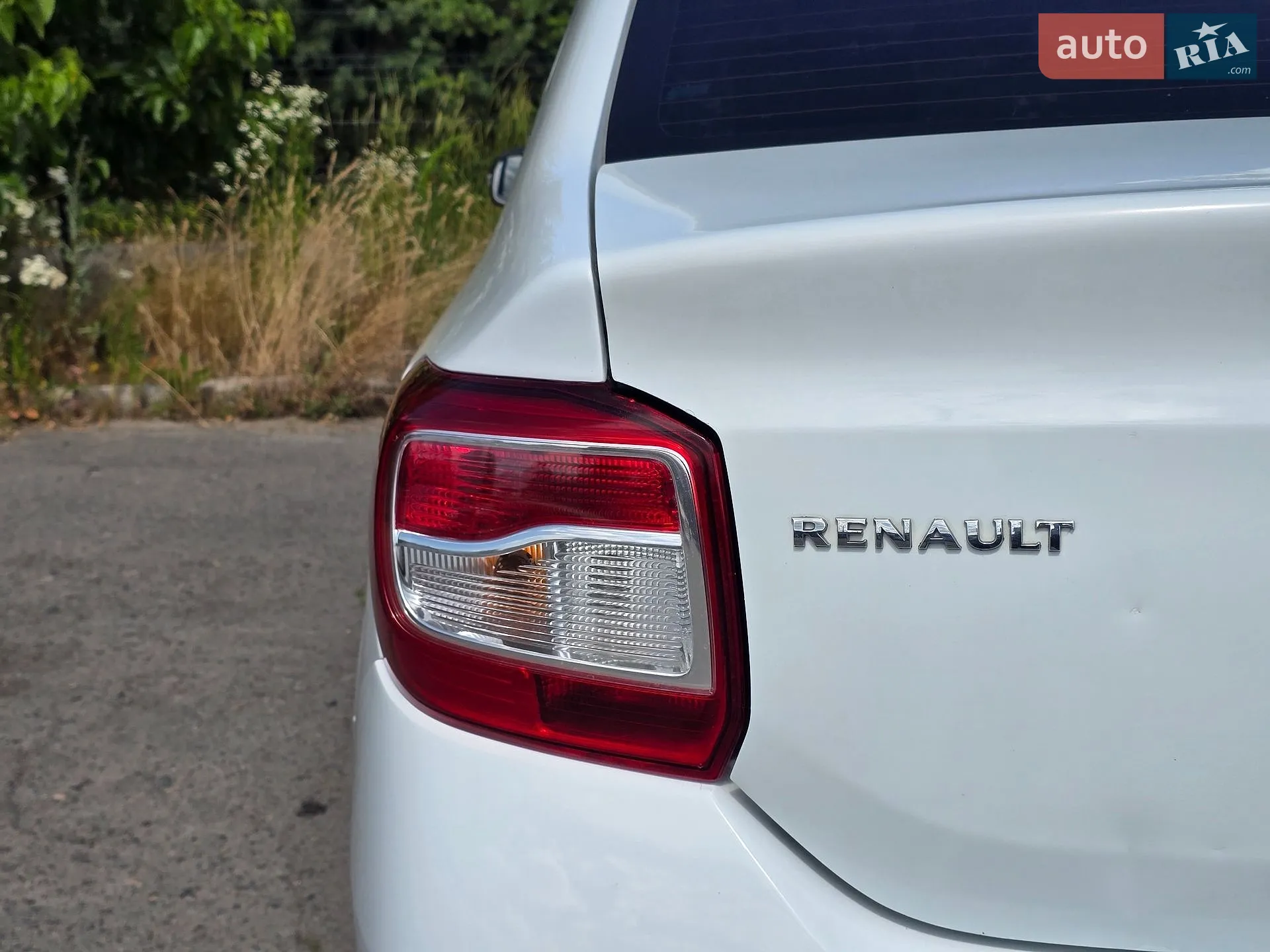 2013 Renault Logan - мініатюра 20