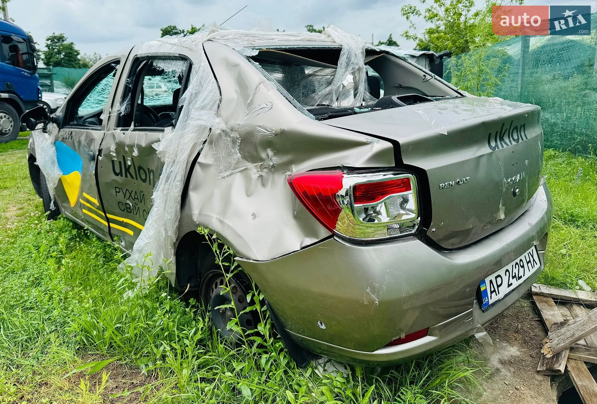 2014 Renault Logan - мініатюра 4