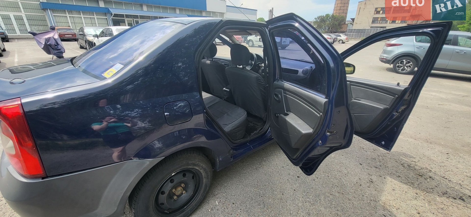 2010 Renault Logan - мініатюра 2