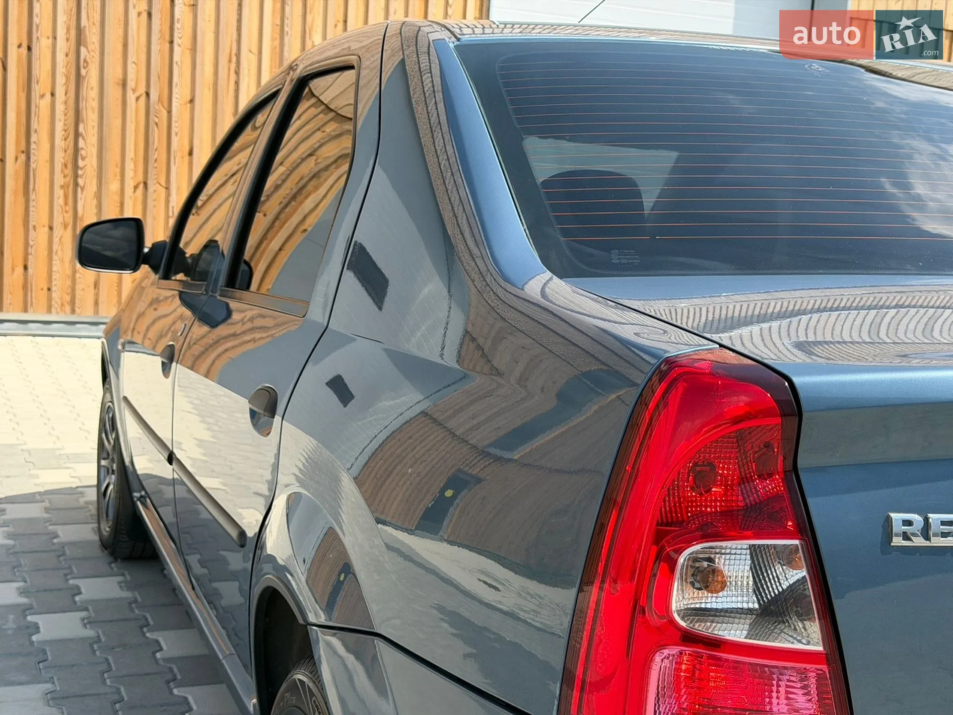 2011 Renault Logan - мініатюра 17