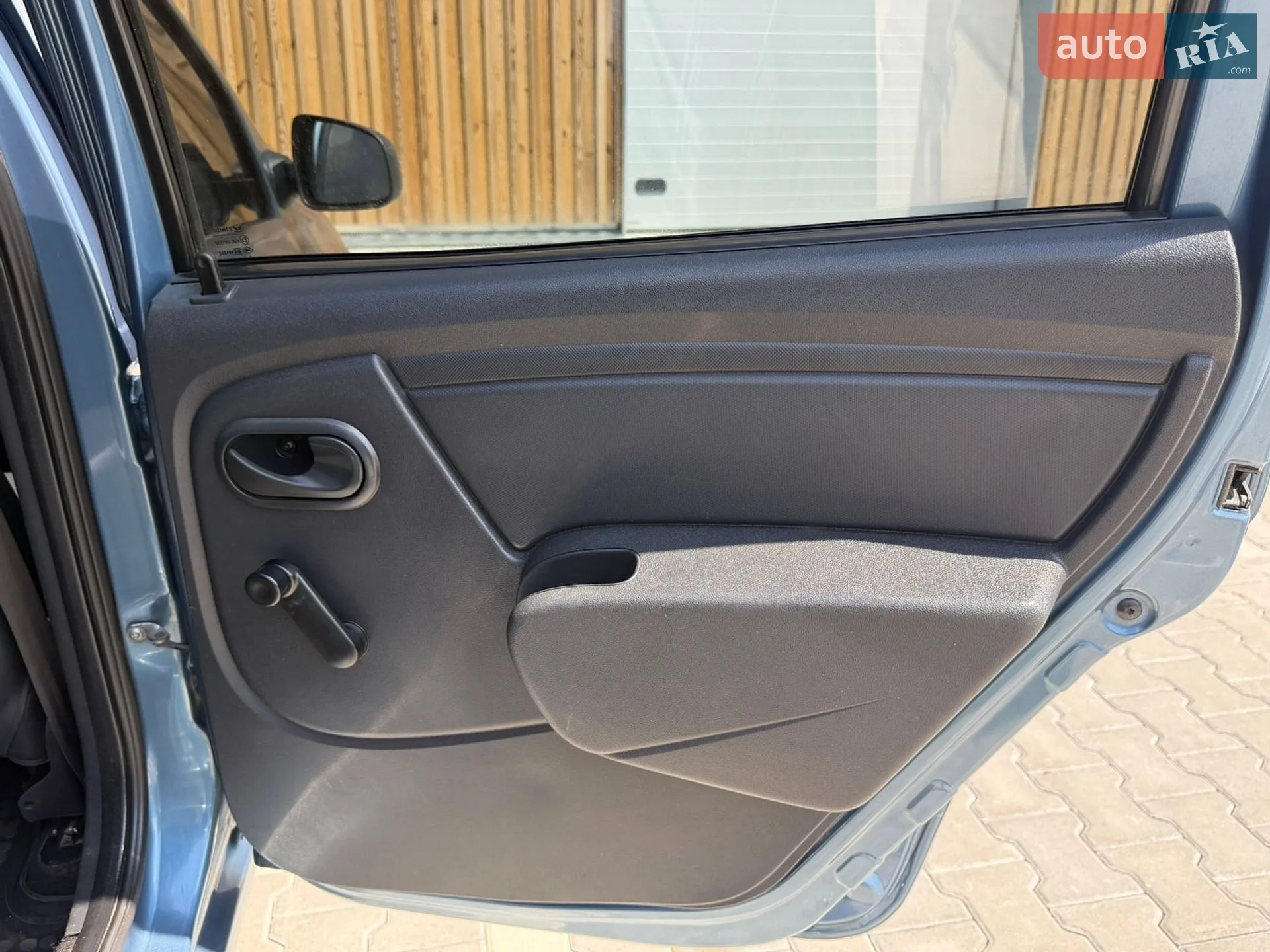 2011 Renault Logan - мініатюра 23