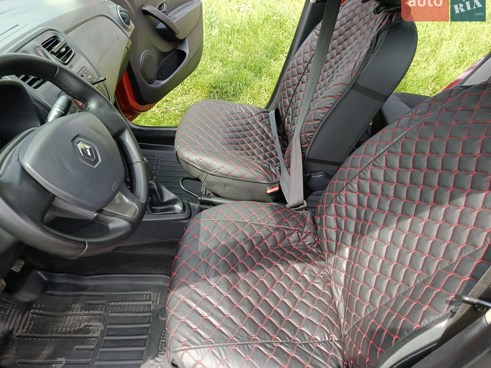 2013 Renault Logan - мініатюра 2
