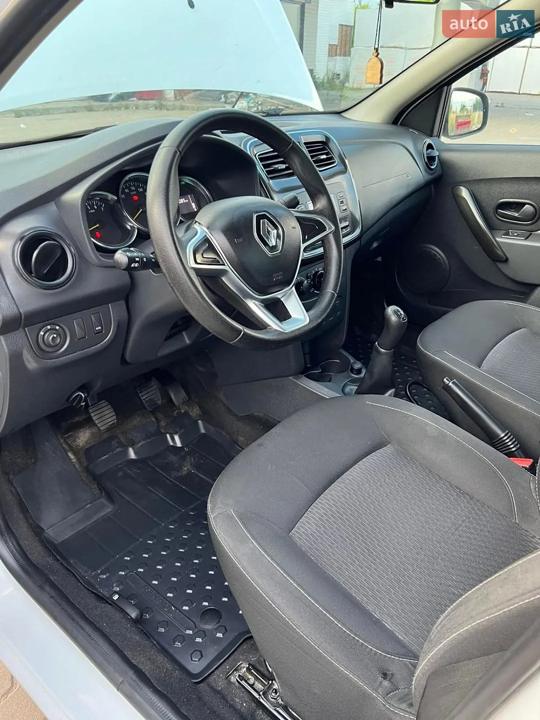 2018 Renault Logan - мініатюра 16
