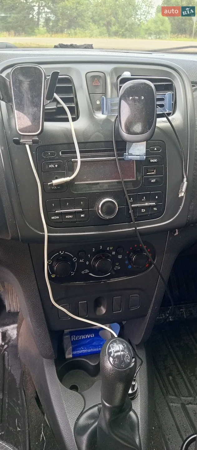 2013 Renault Logan - мініатюра 20