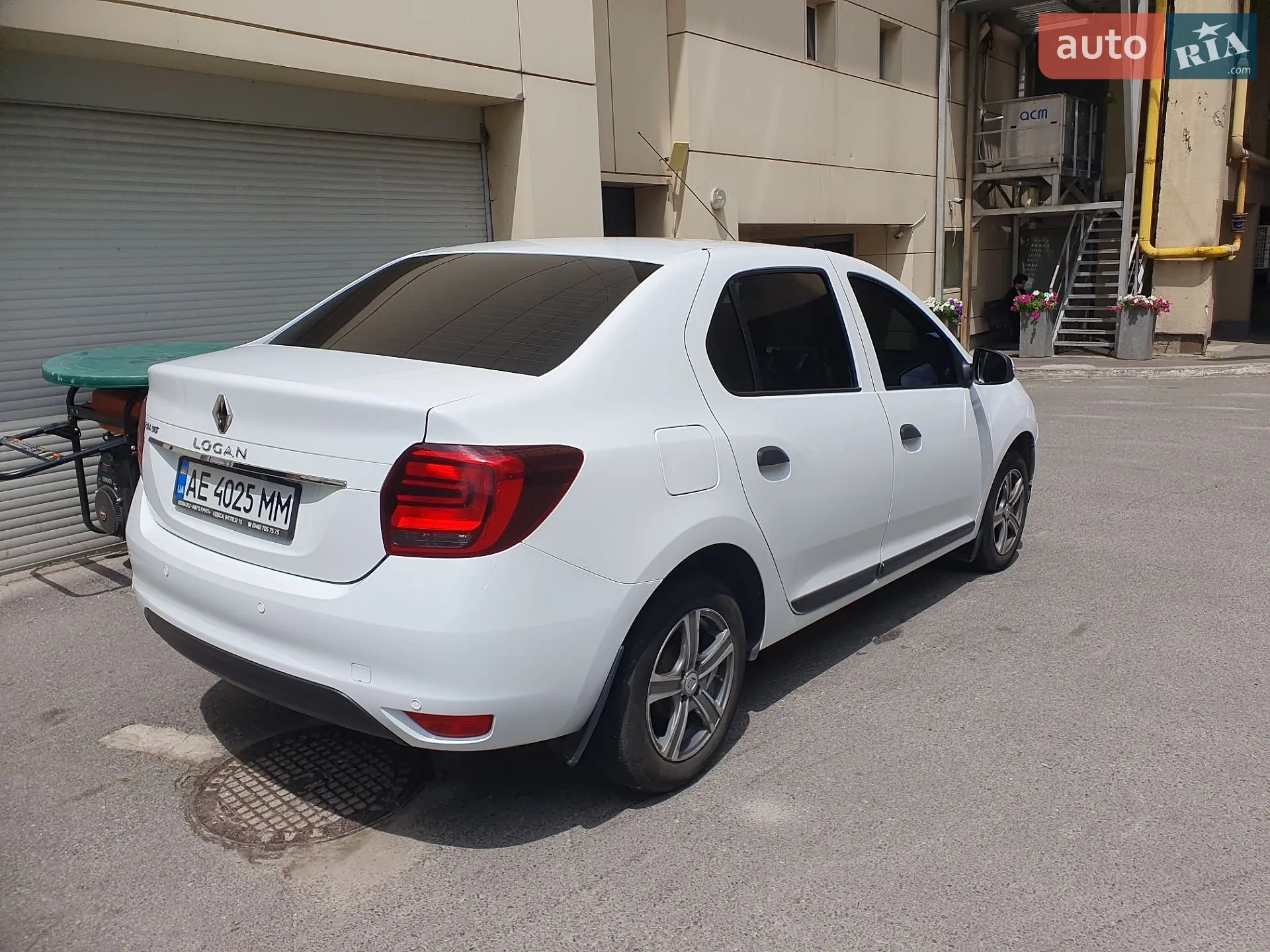 2017 Renault Logan - мініатюра 7