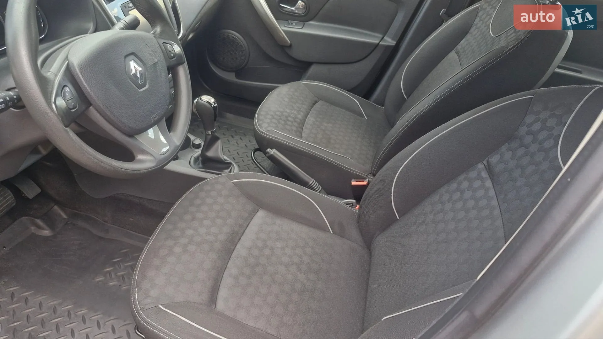 2015 Renault Logan - мініатюра 10