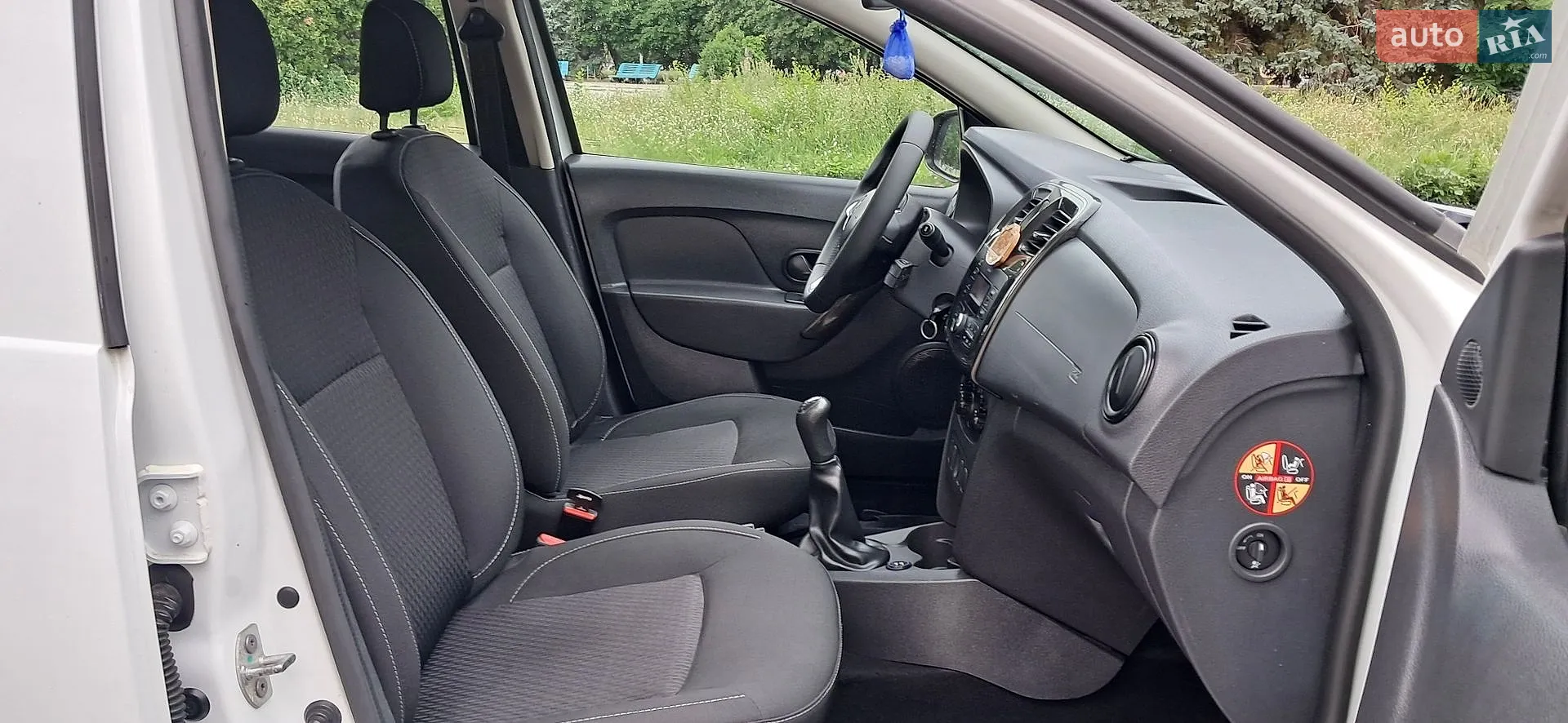 2018 Renault Logan - мініатюра 8