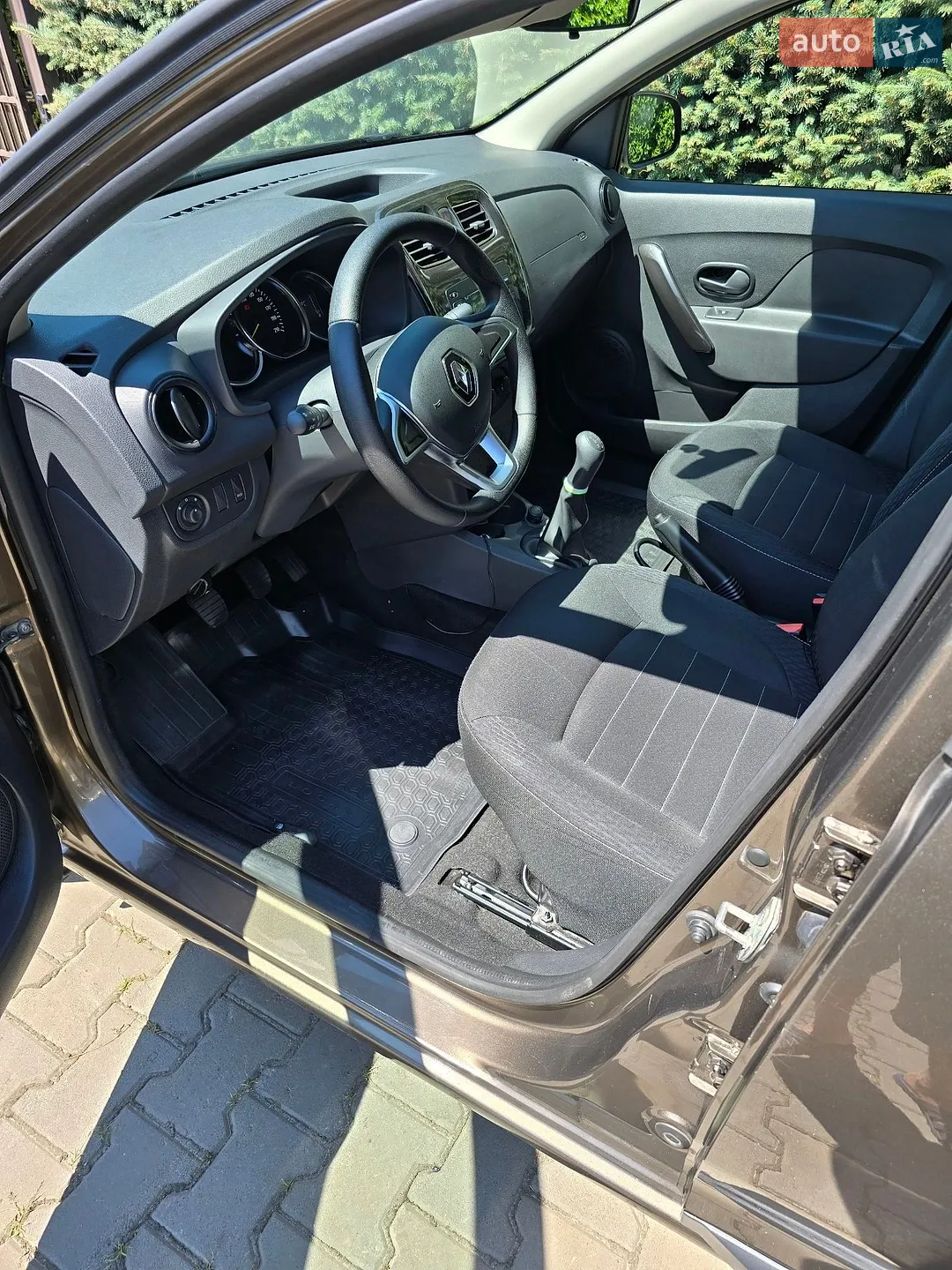 2020 Renault Logan - мініатюра 7