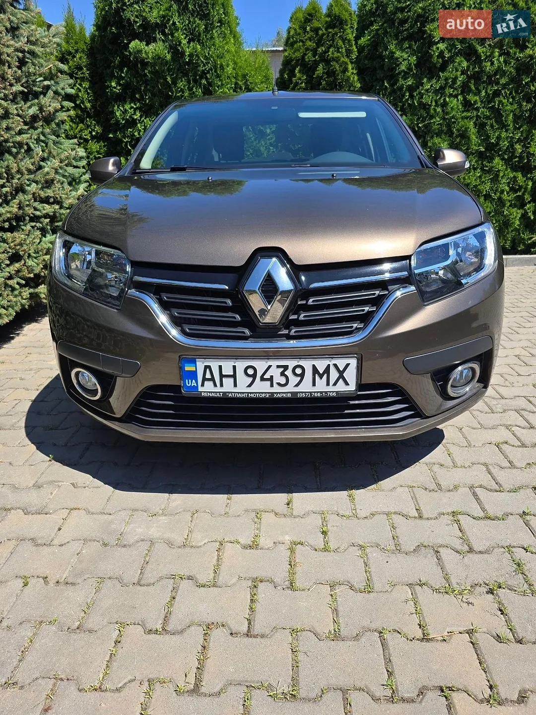 2020 Renault Logan - фото 1