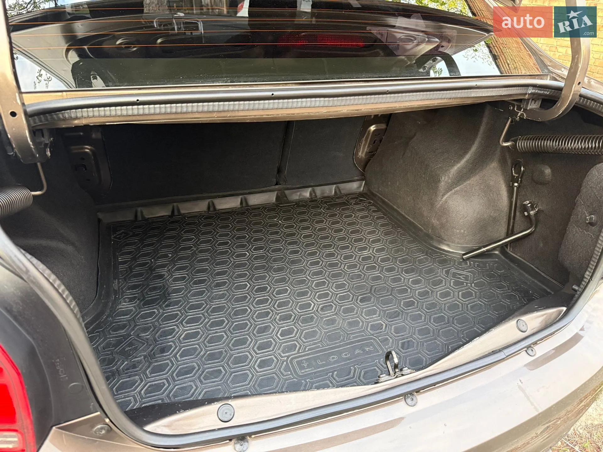 2019 Renault Logan - мініатюра 15