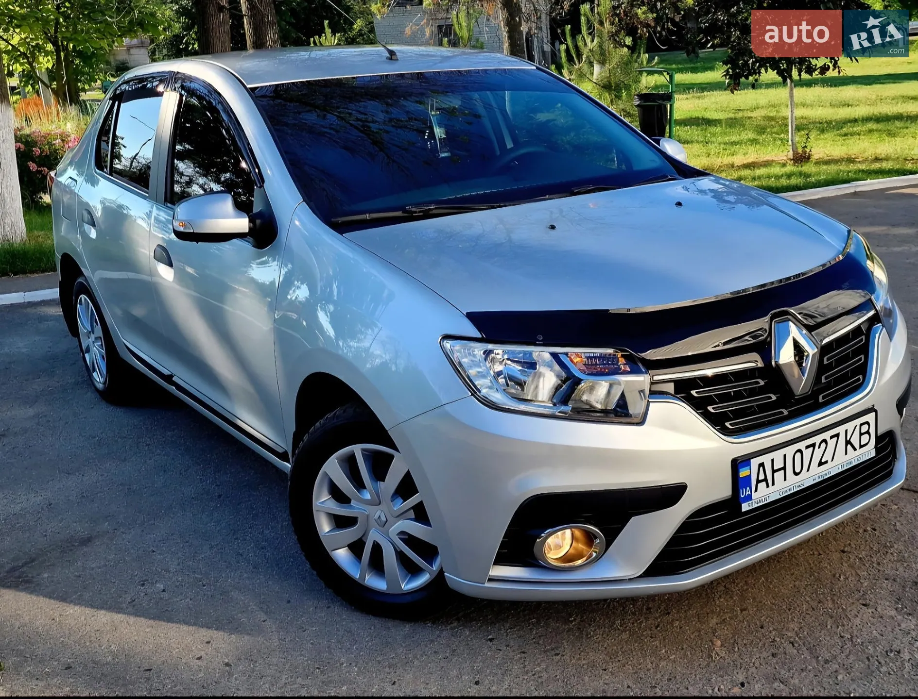 2017 Renault Logan - мініатюра 2