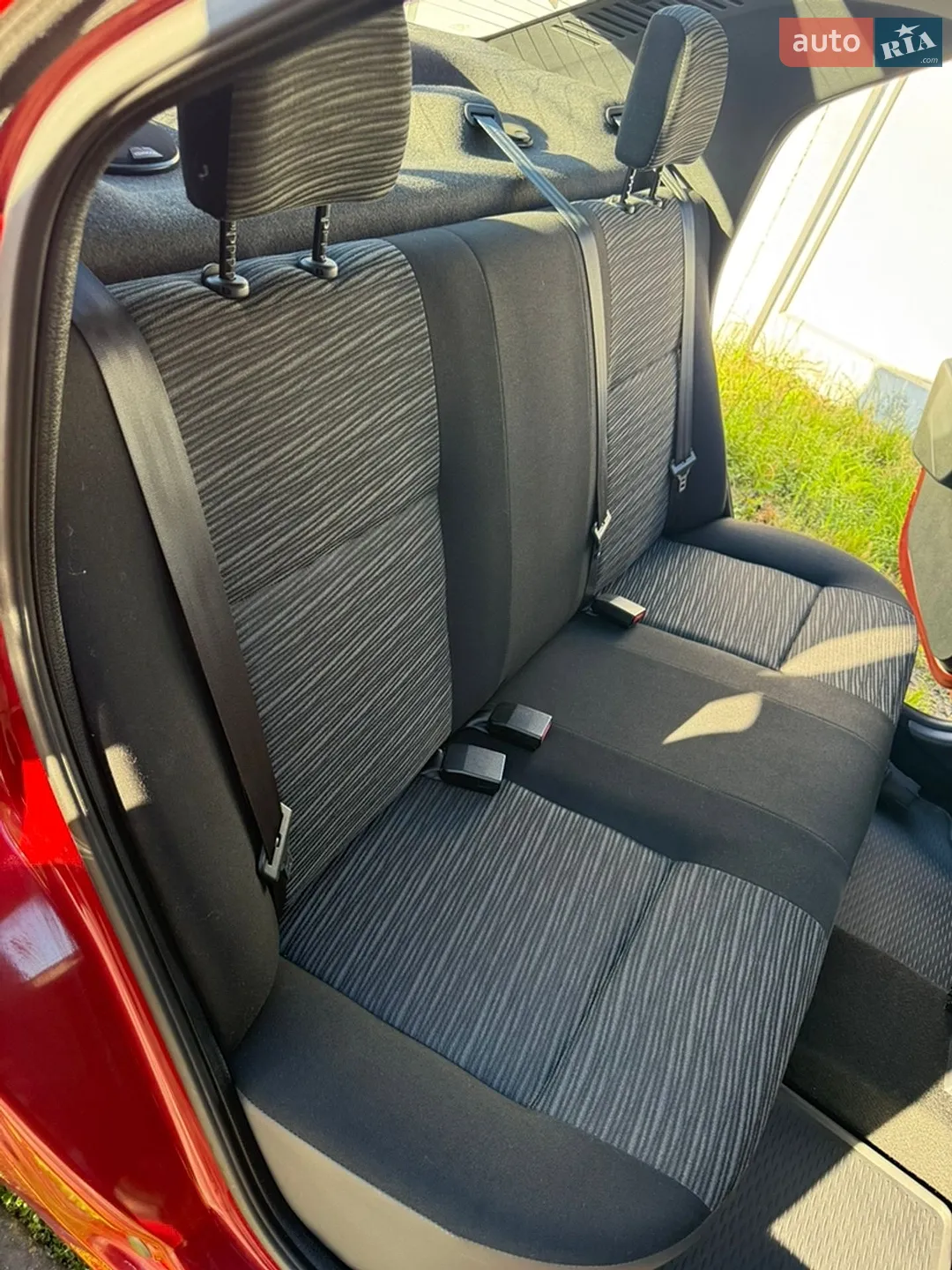 2012 Renault Logan - мініатюра 19