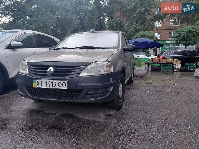 Renault Logan 2011