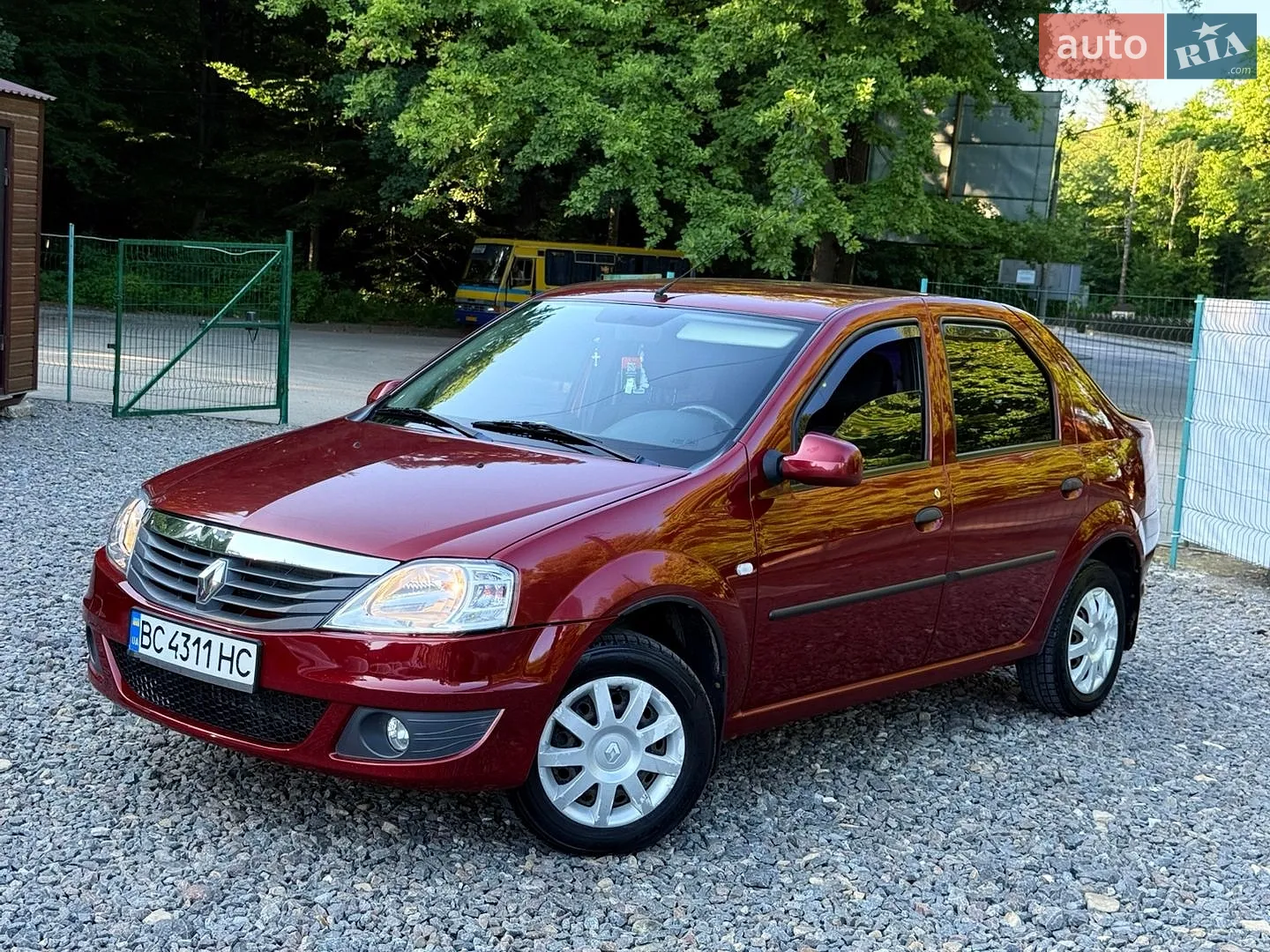 2011 Renault Logan - мініатюра 3