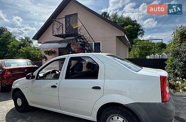 Седан Renault Logan 2011 в Монастирищеві