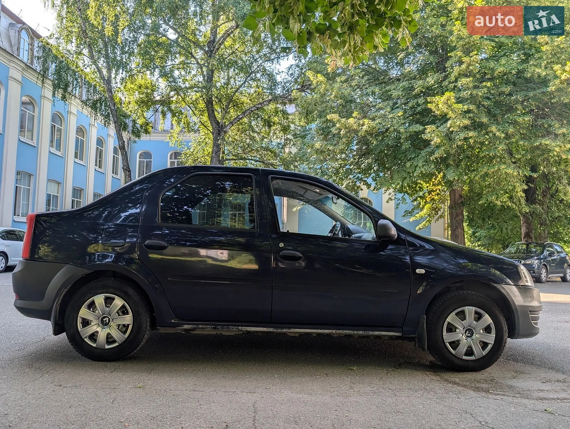 2010 Renault Logan - мініатюра 8