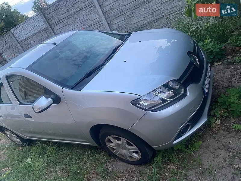 Renault Logan 2015