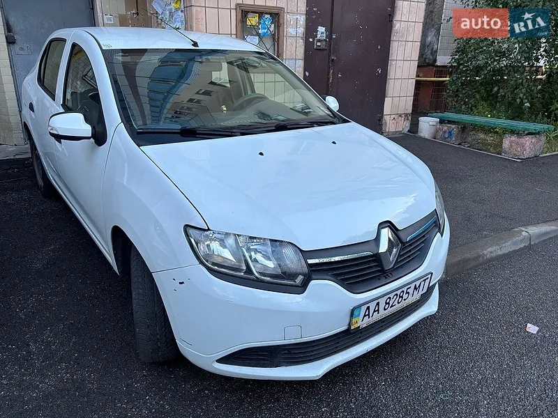 Renault Logan 2013