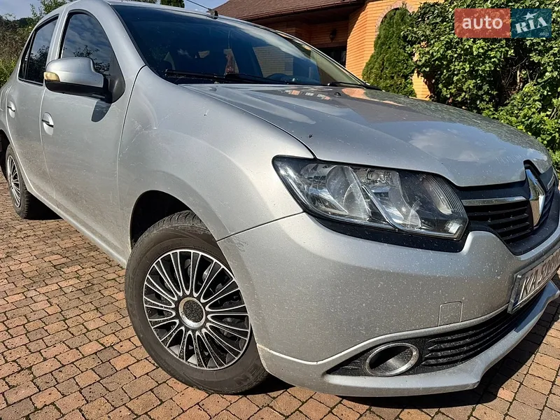 Renault Logan 2013