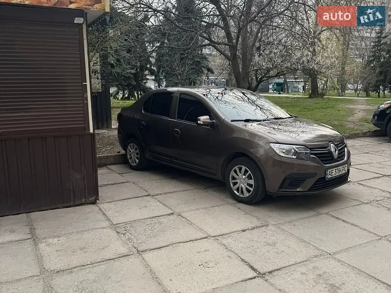 Renault Logan 2021