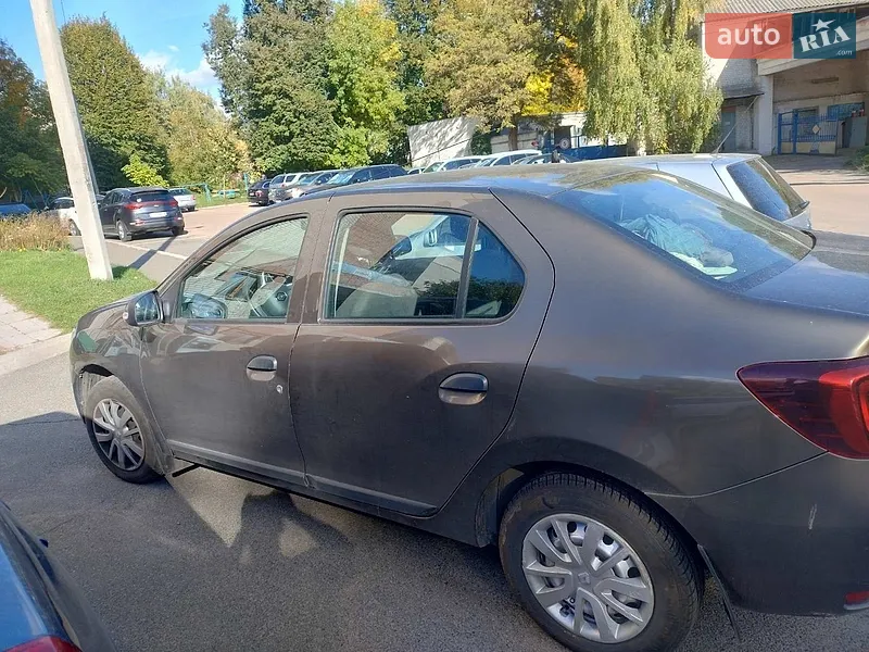 Renault Logan 2021