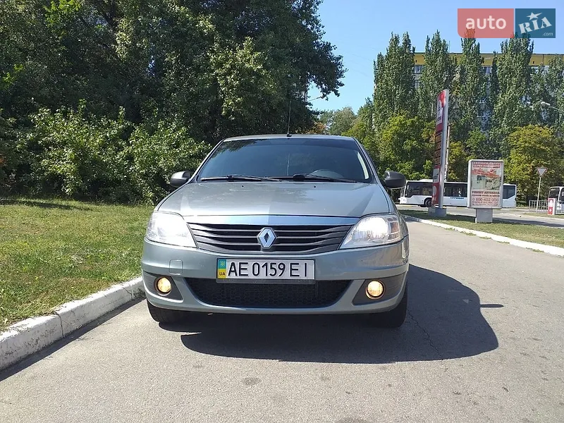 Renault Logan 2010
