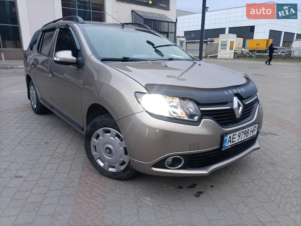 2015 Renault Logan - мініатюра 16