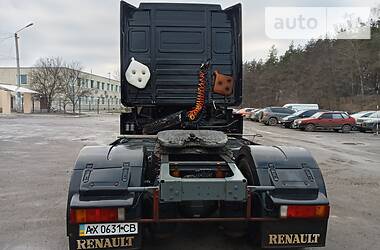 Тягач Renault Magnum 2002 в Харькове