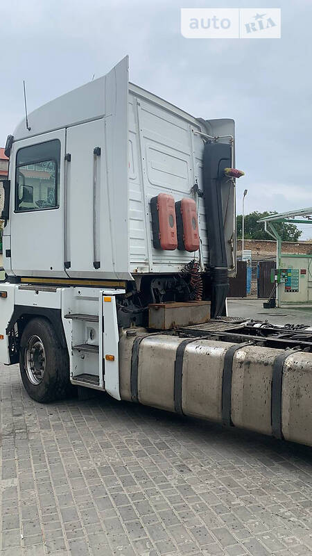 Тягач Renault Magnum 2009 в Николаеве
