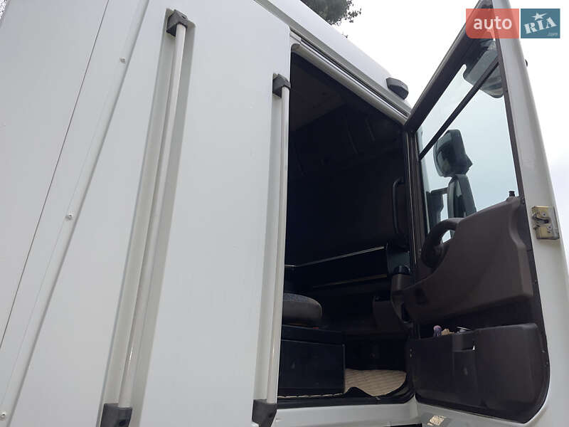 Тягач Renault Magnum 2008 в Долине фото 22 Тягач Renault Magnum 2008 в Долине