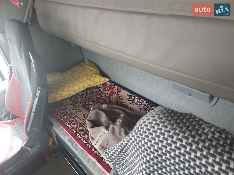 Тягач Renault Magnum 2010 в Полтаві